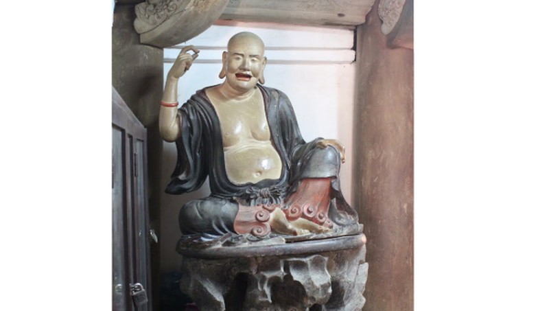 Tượng Phật Tôn giả Đà Nan Đề trong chùa Tây Phương (Hà Nội)