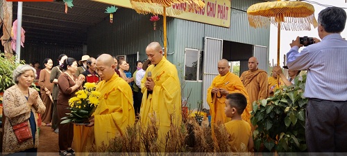 Lễ an vị tượng Phật và phát quà từ thiện tại chùa Phước Lộc, xã AlBá, huyện Chư Sê Gia Lai - Cổng thông tin Phật Giáo Chư Sê