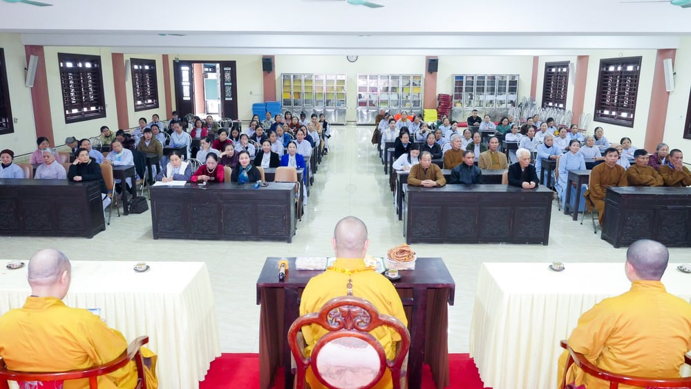 Có hơn 150 cư sĩ, Phật tử tham gia khóa học “Sáng đạo trong đời”