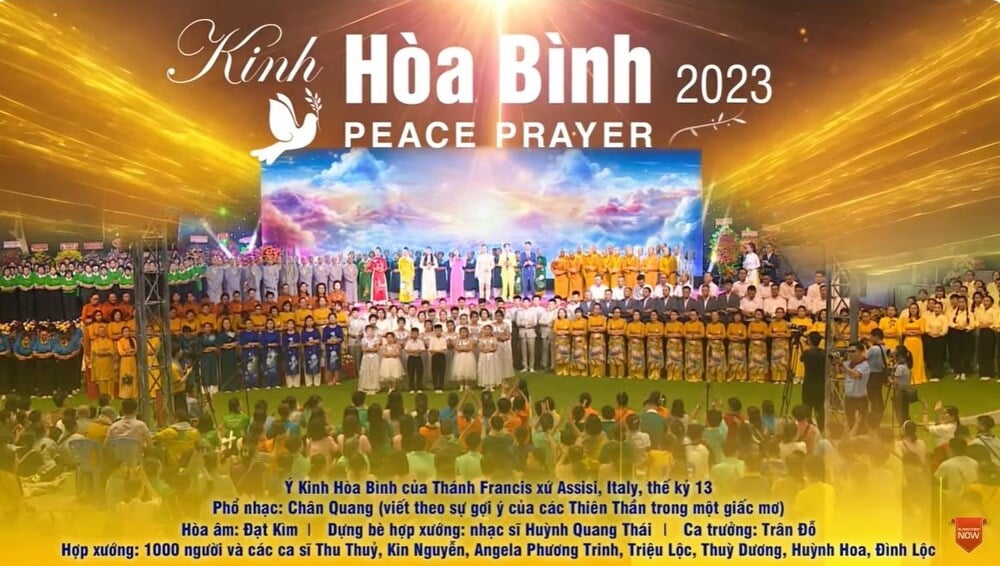 Poster bài Thánh ca 'Kinh Hòa bình' tại chùa Phật Quang gây tranh cãi