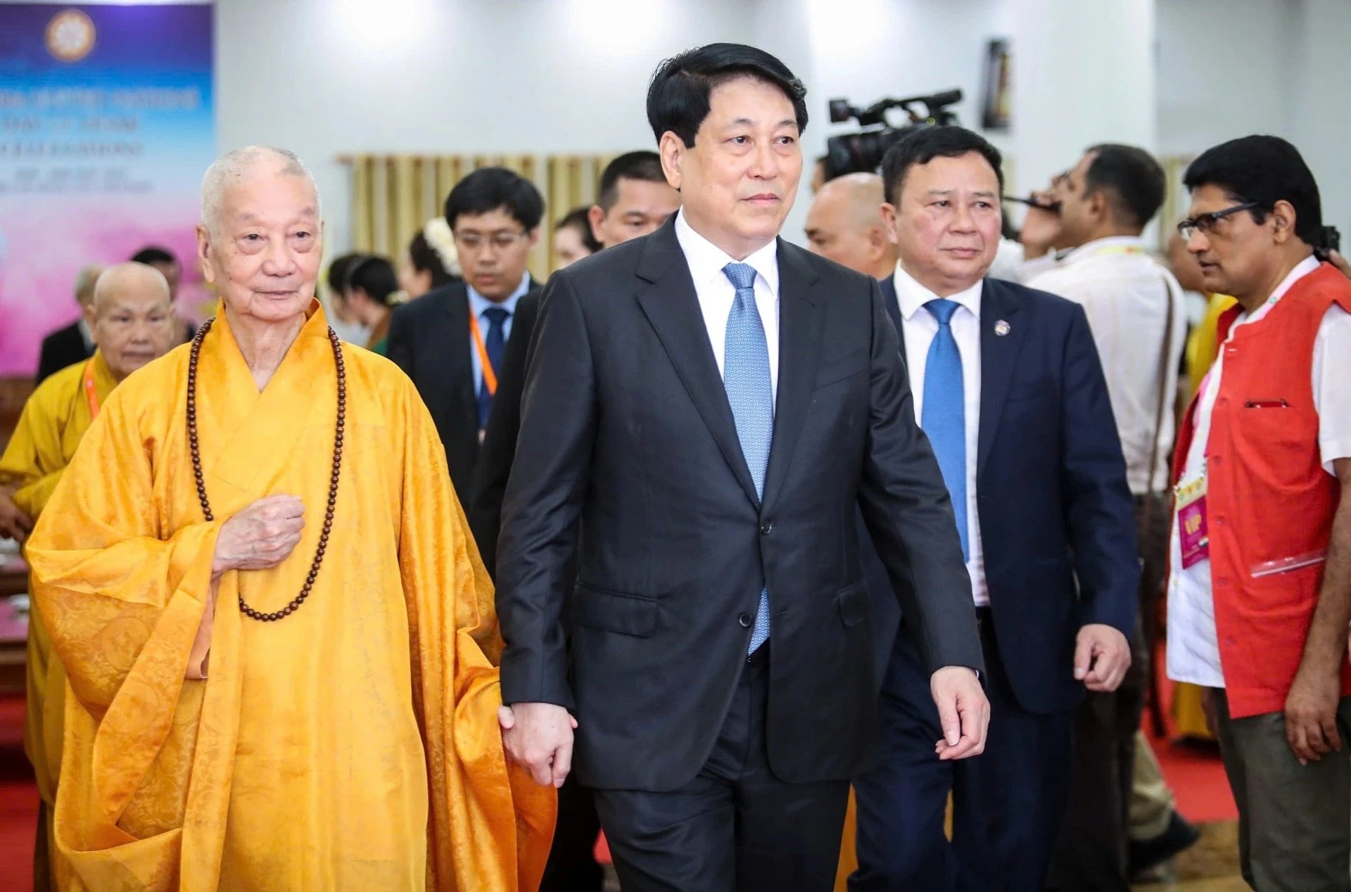 Vesak 2025: Rạng rỡ trên đất Việt - Phật Giáo Chư Sê Vesak 2025: Rạng rỡ trên đất Việt